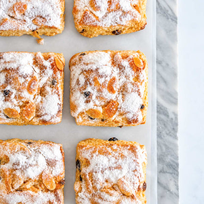 STICKY STOLLEN BUN